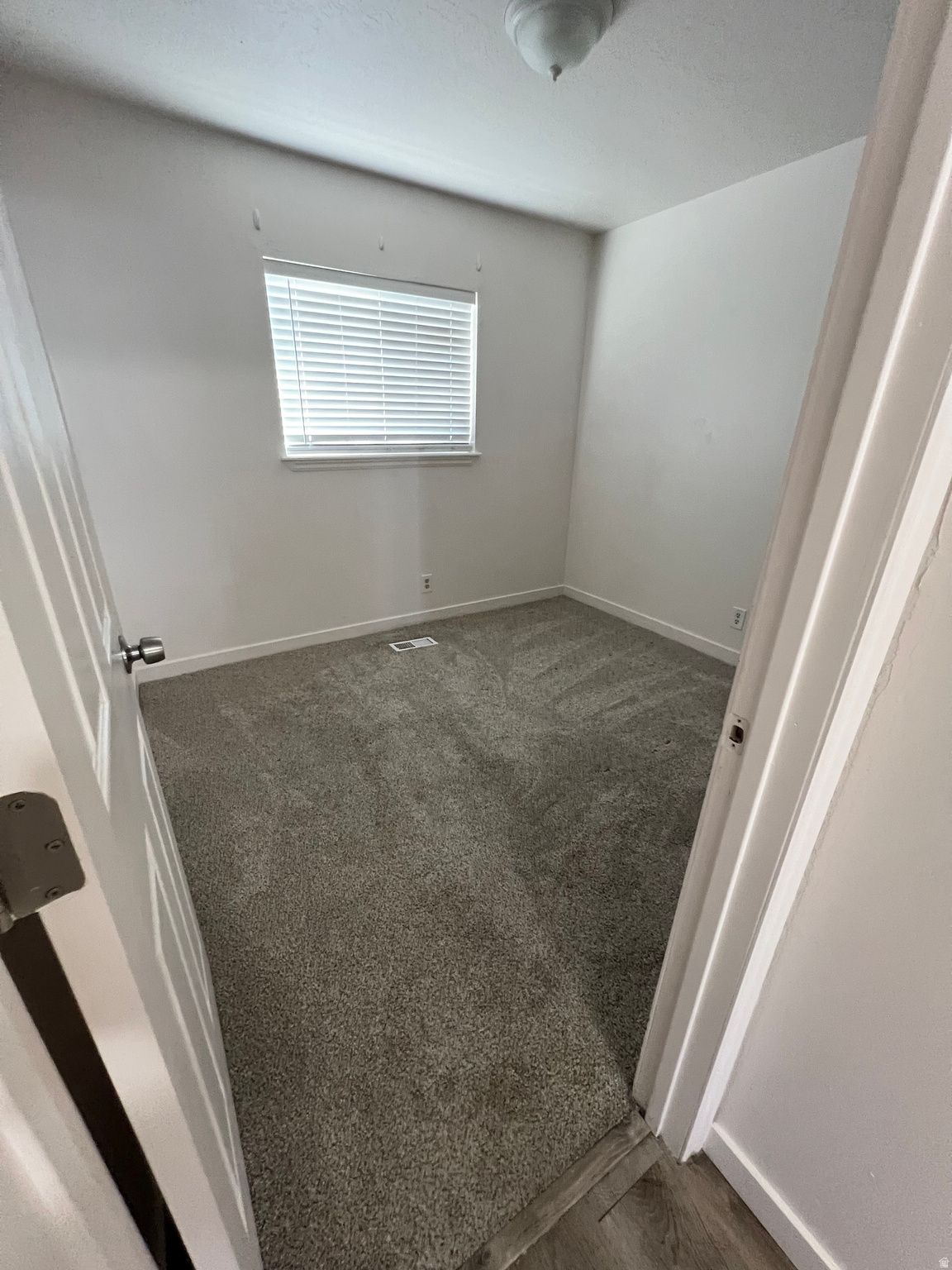 EAST REDWOOD - Residential Lease