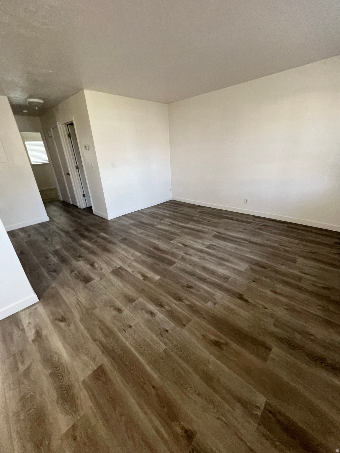 EAST REDWOOD - Residential Lease