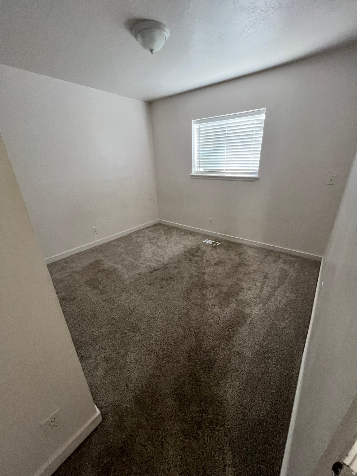 EAST REDWOOD - Residential Lease