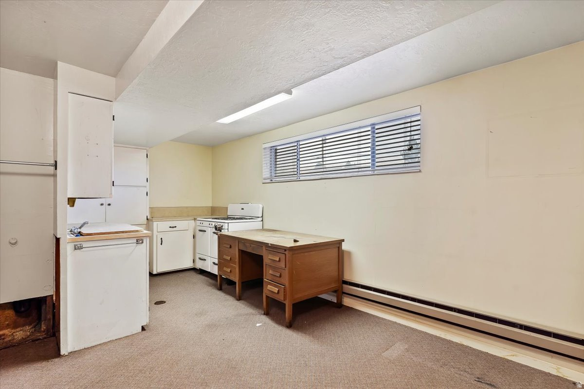 BUDDYS PLACE - Residential