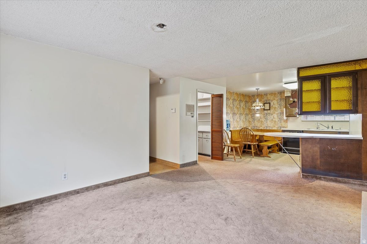 BUDDYS PLACE - Residential