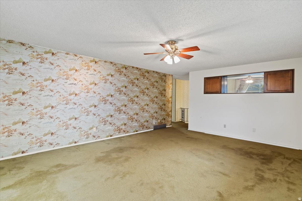 BUDDYS PLACE - Residential