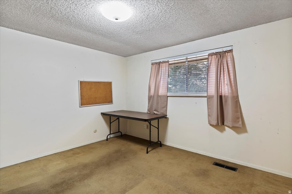 BUDDYS PLACE - Residential