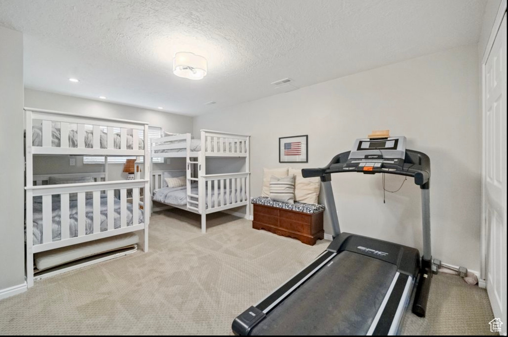 SOUTH VALLEY ESTATES - Residential