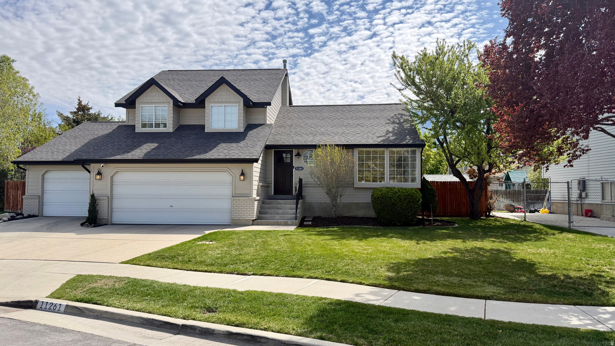 SOUTH VALLEY ESTATES - Residential