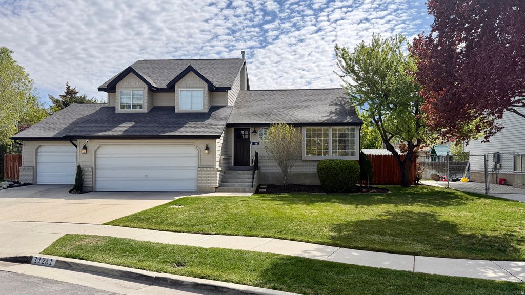 Photo of 11621 S HAVRE CIR E, Sandy, UT 84070 (MLS # 2149070)