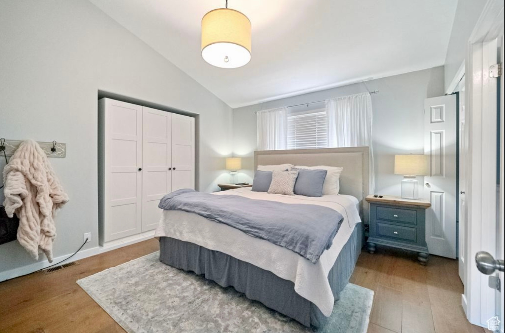 SOUTH VALLEY ESTATES - Residential