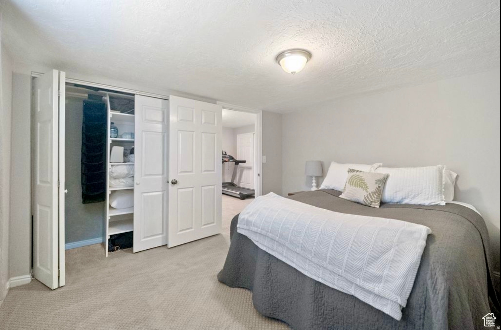 SOUTH VALLEY ESTATES - Residential