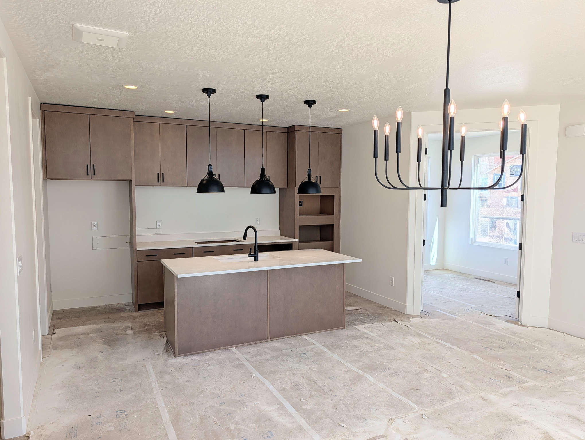 DAYBREAK - Residential