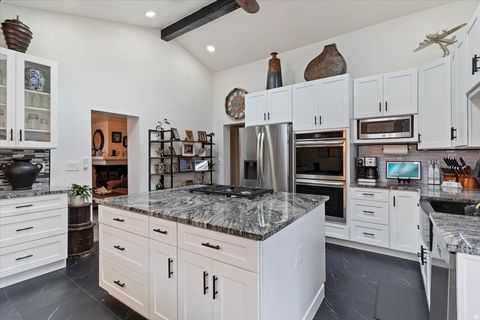 Tiny photo for 380 E 1500 S, Bountiful, UT 84010 (MLS # 2132806)