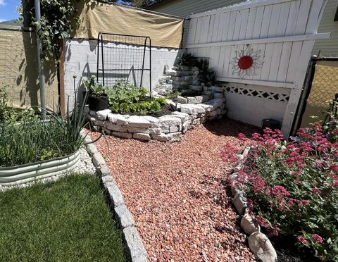 Tiny photo for 380 E 1500 S, Bountiful, UT 84010 (MLS # 2132806)
