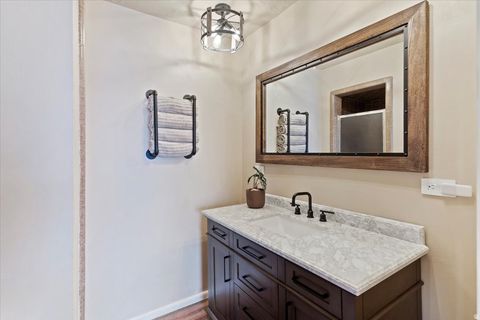 Tiny photo for 380 E 1500 S, Bountiful, UT 84010 (MLS # 2132806)