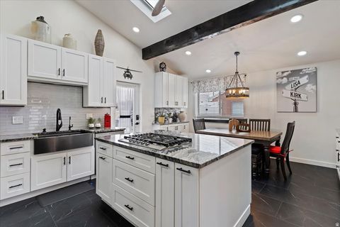 Tiny photo for 380 E 1500 S, Bountiful, UT 84010 (MLS # 2132806)