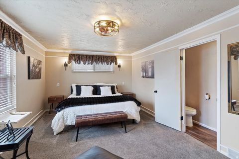 Tiny photo for 380 E 1500 S, Bountiful, UT 84010 (MLS # 2132806)