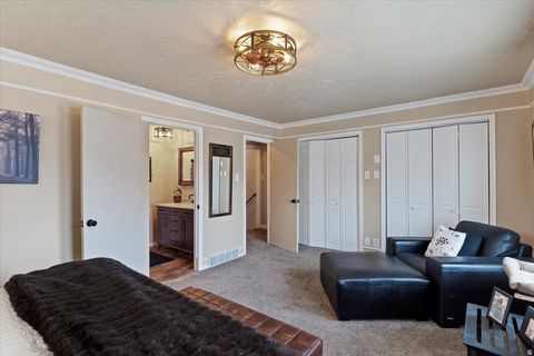 Tiny photo for 380 E 1500 S, Bountiful, UT 84010 (MLS # 2132806)