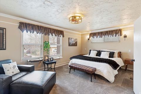 Tiny photo for 380 E 1500 S, Bountiful, UT 84010 (MLS # 2132806)