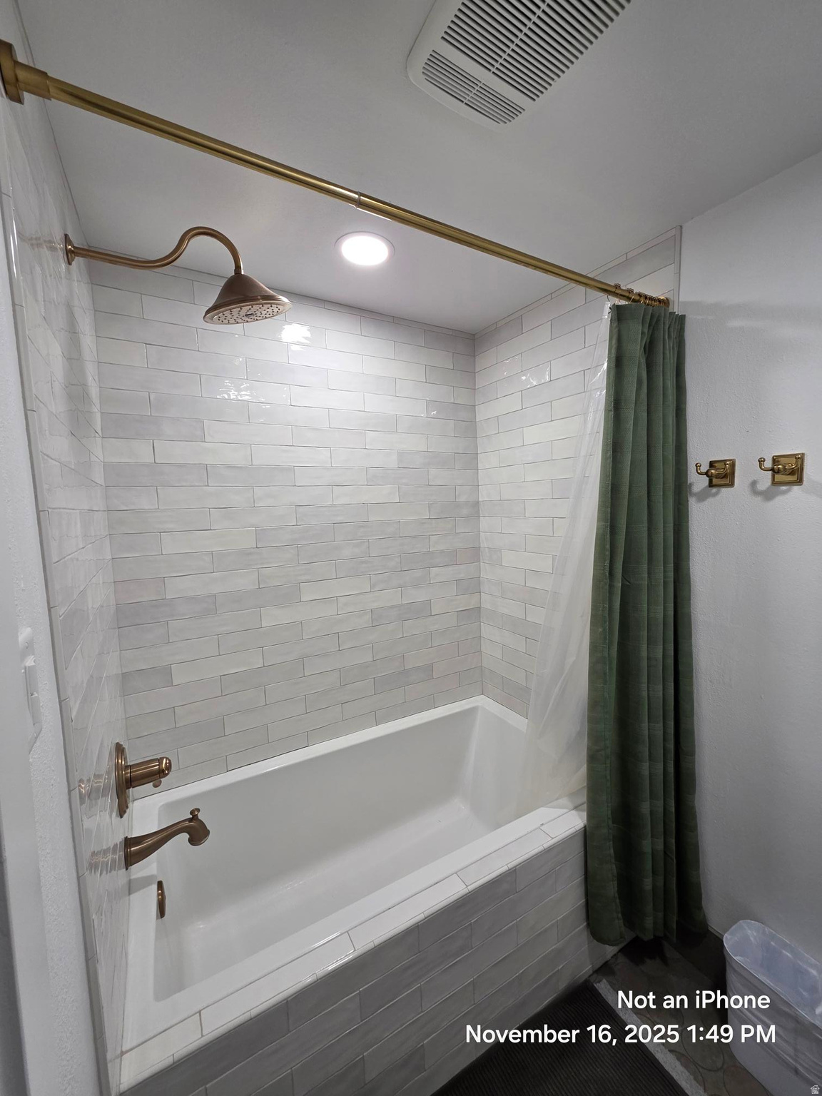 CHALET VILLAGE - Residential