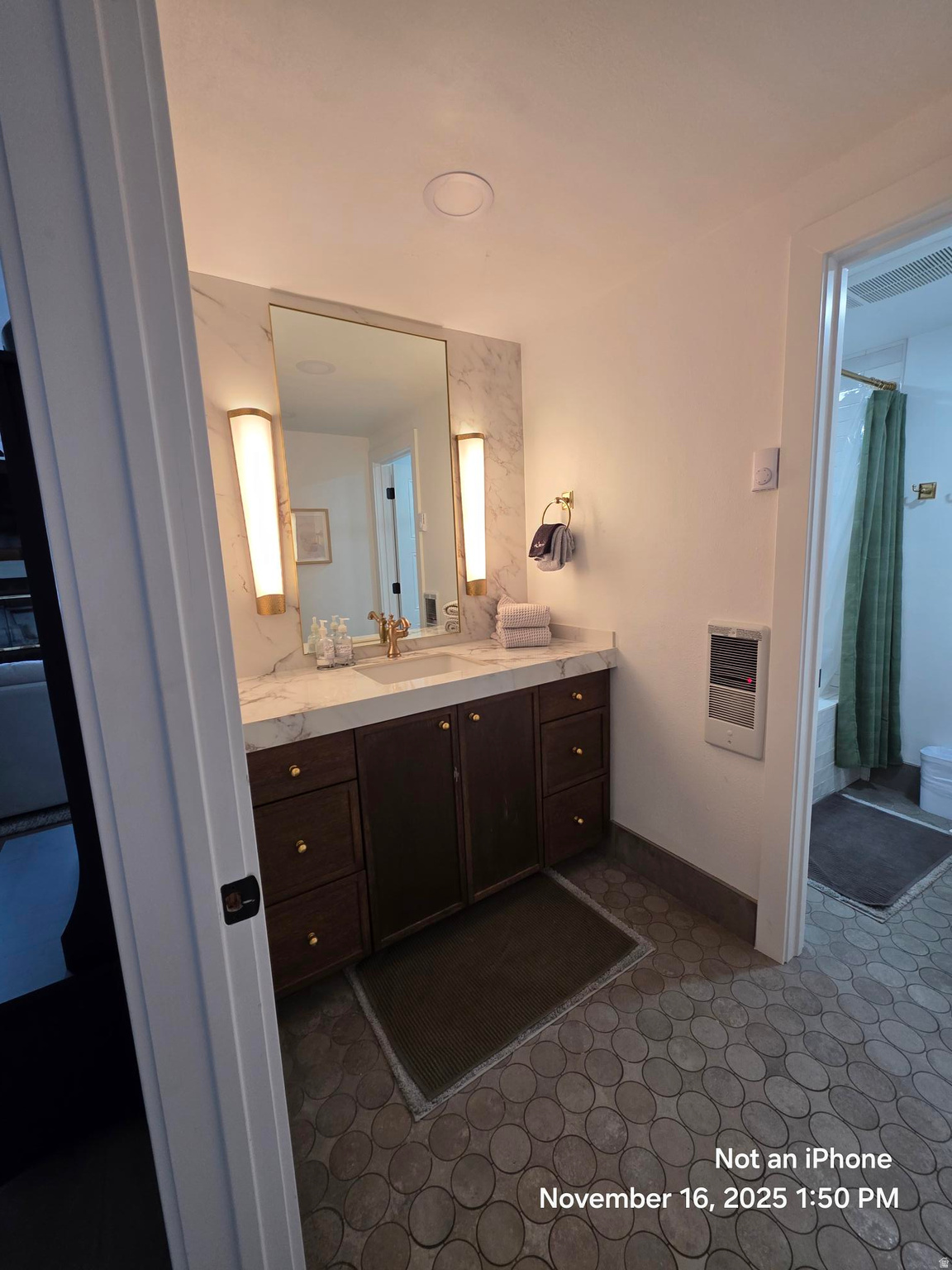 CHALET VILLAGE - Residential