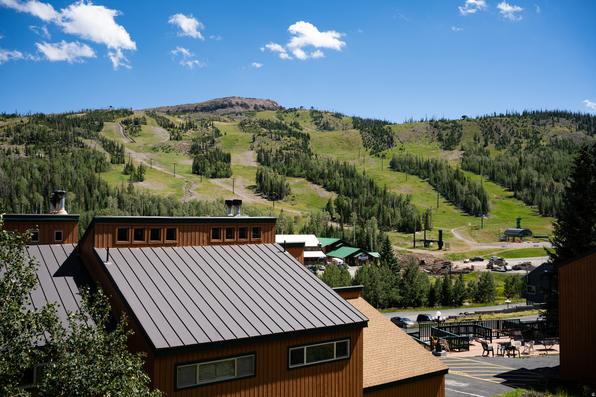 CHALET VILLAGE - Residential