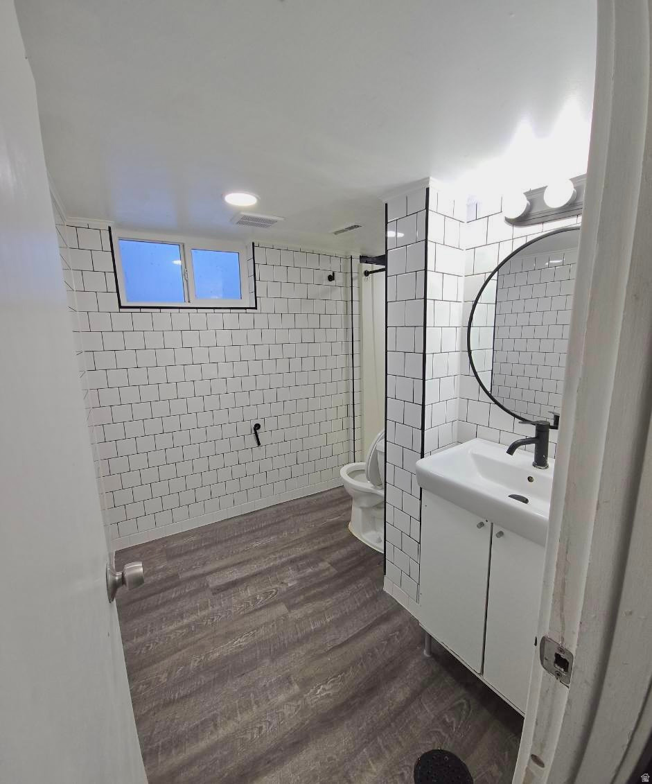 HIGHLAND TERRACE - Residential