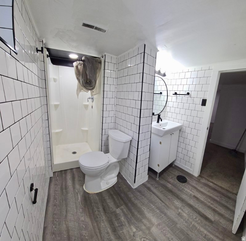 HIGHLAND TERRACE - Residential