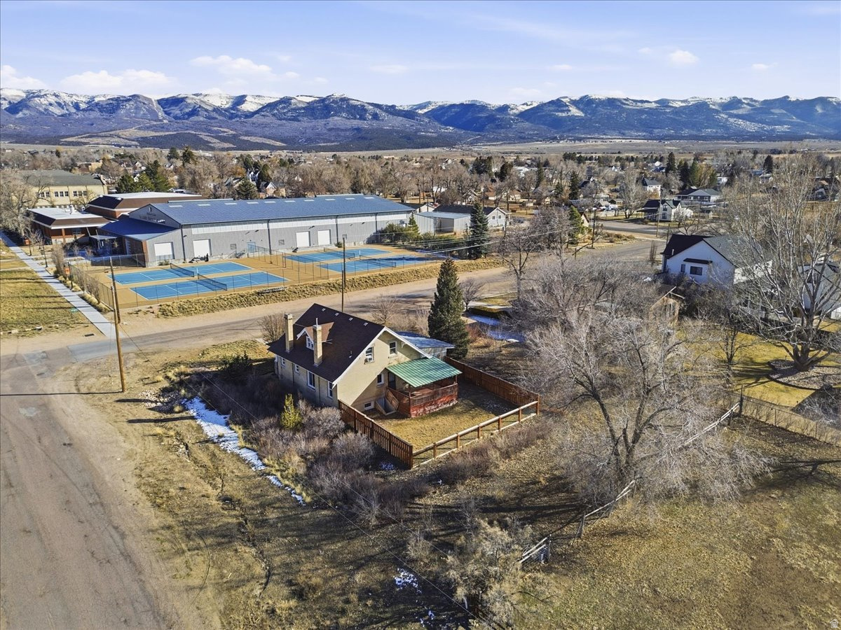 YOUNG PROPERTY - Residential