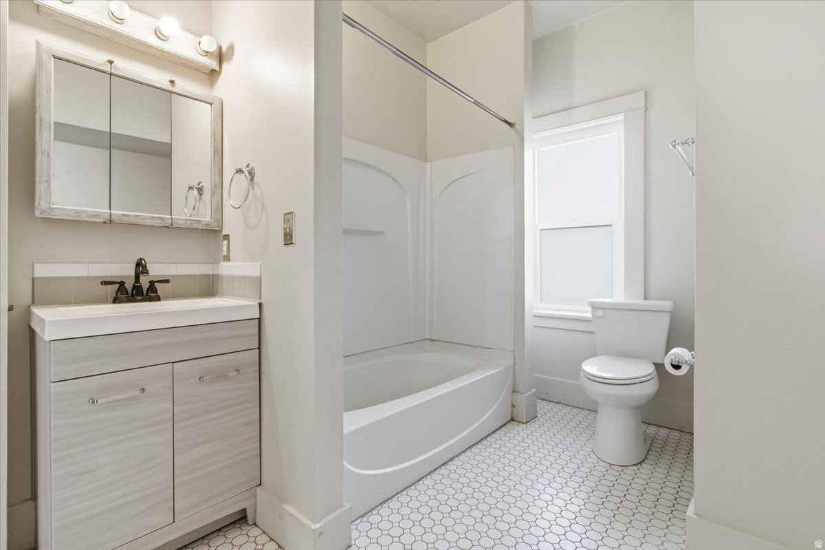 YOUNG PROPERTY - Residential