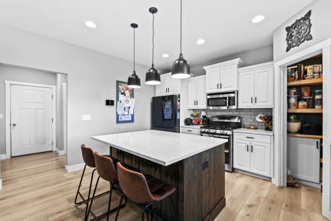 Tiny photo for 518 W REGAL DR, Saratoga Springs, UT 84045 (MLS # 2183430)
