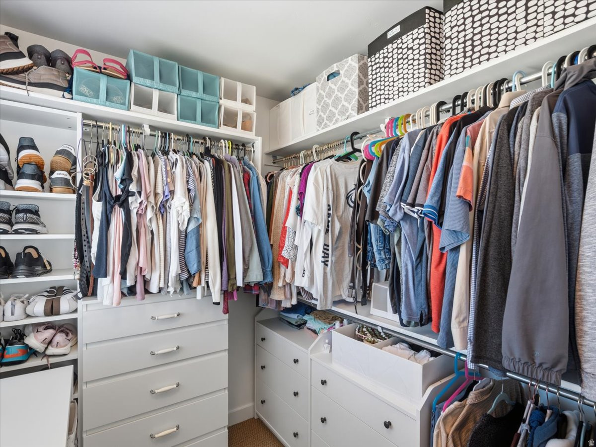 TERRACE HILL - Residential