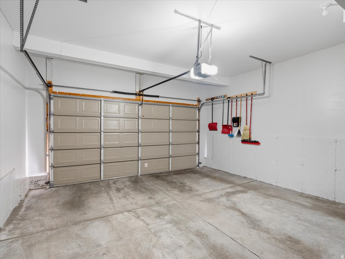 TERRACE HILL - Residential