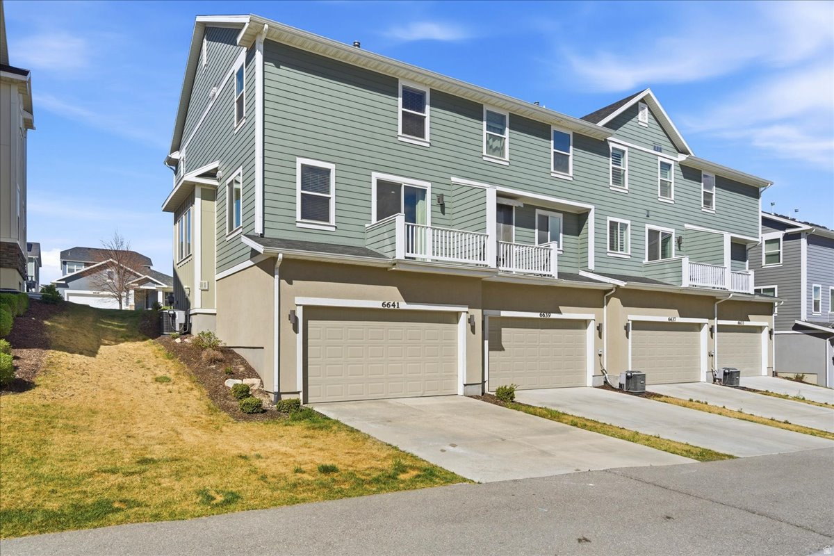 TERRACE HILL - Residential