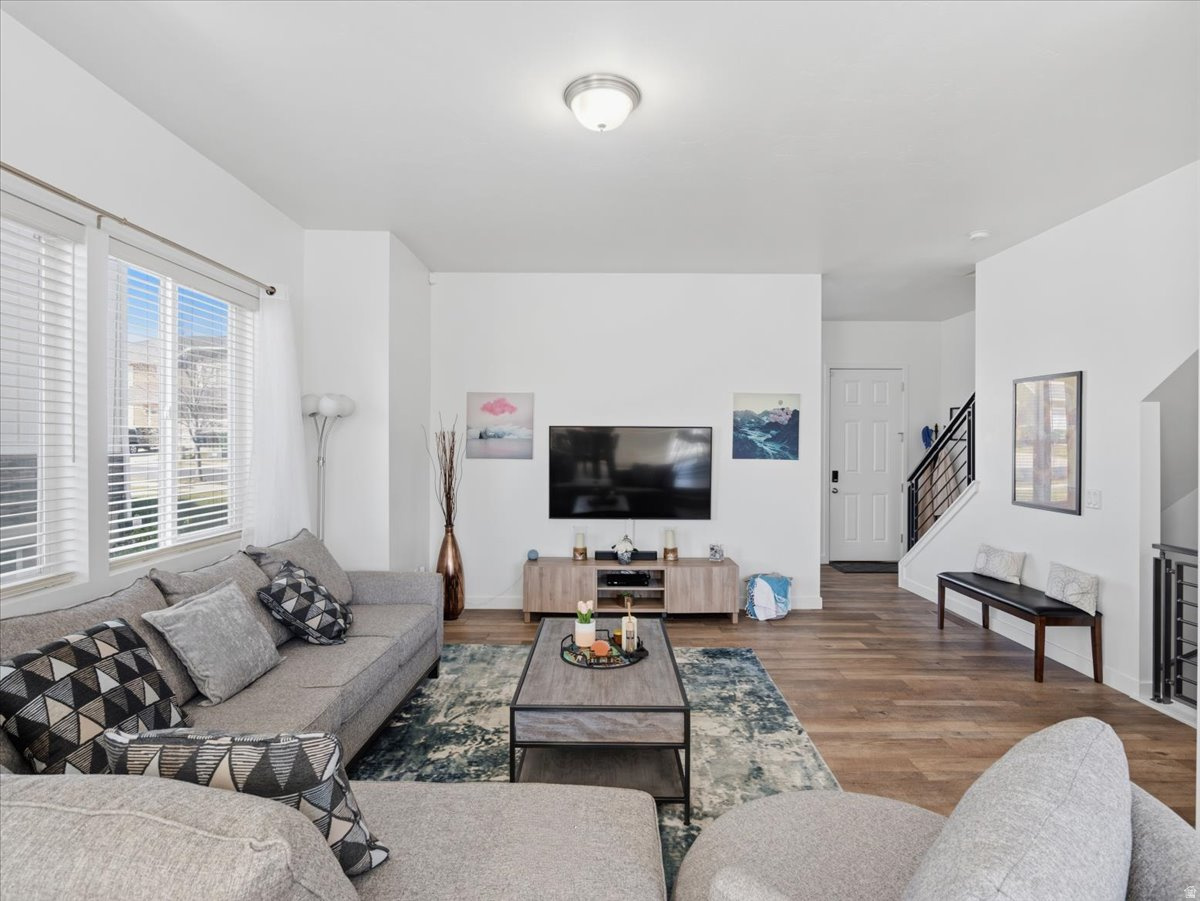 TERRACE HILL - Residential