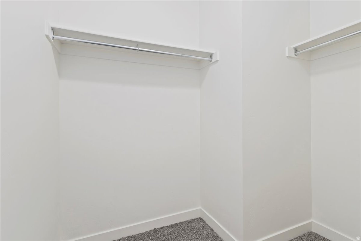 TUCKER ROW AT WATERS EDGE - Residential