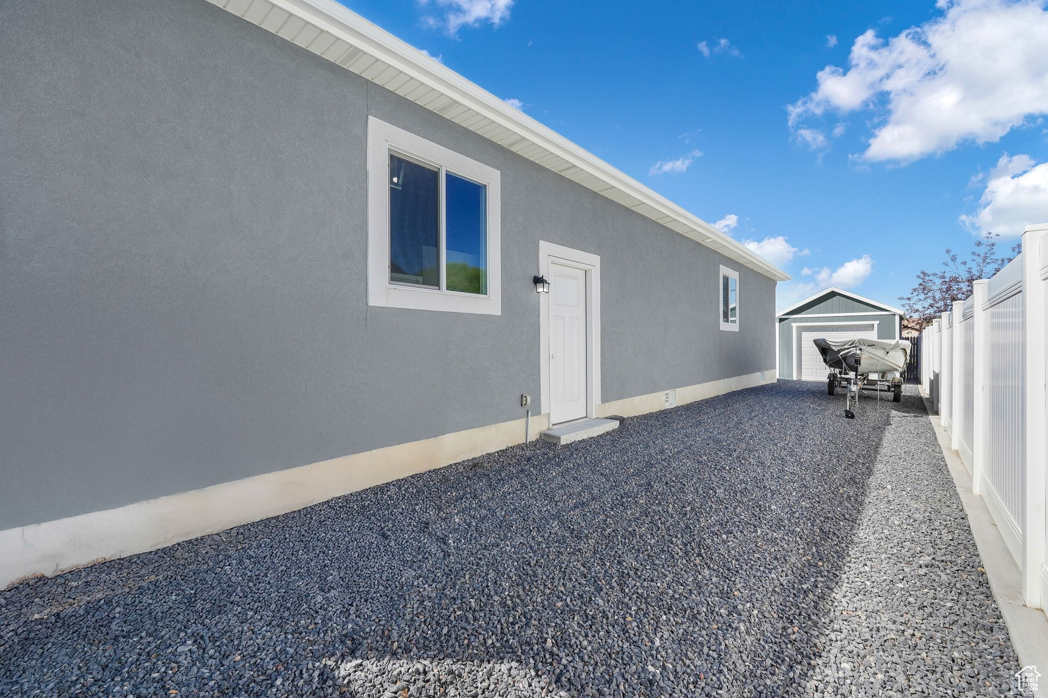 HOME COURT - Residential