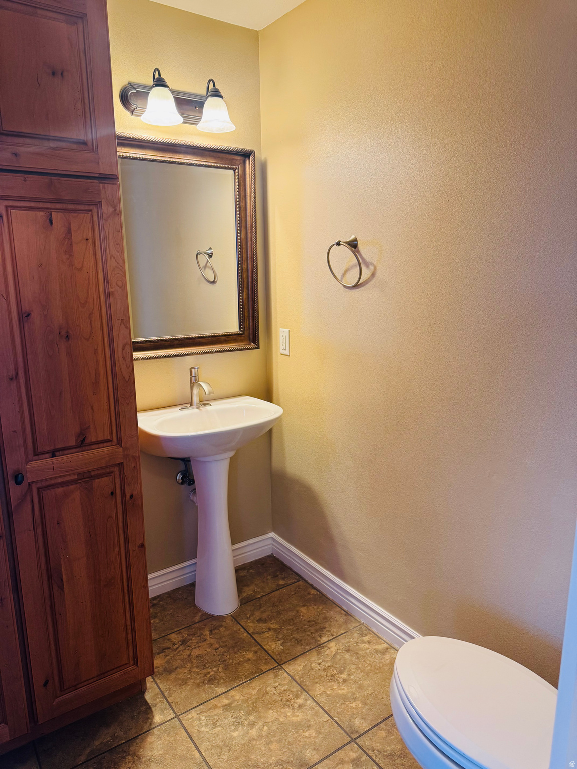 PLAT A,MILL HILL SUBD - Residential