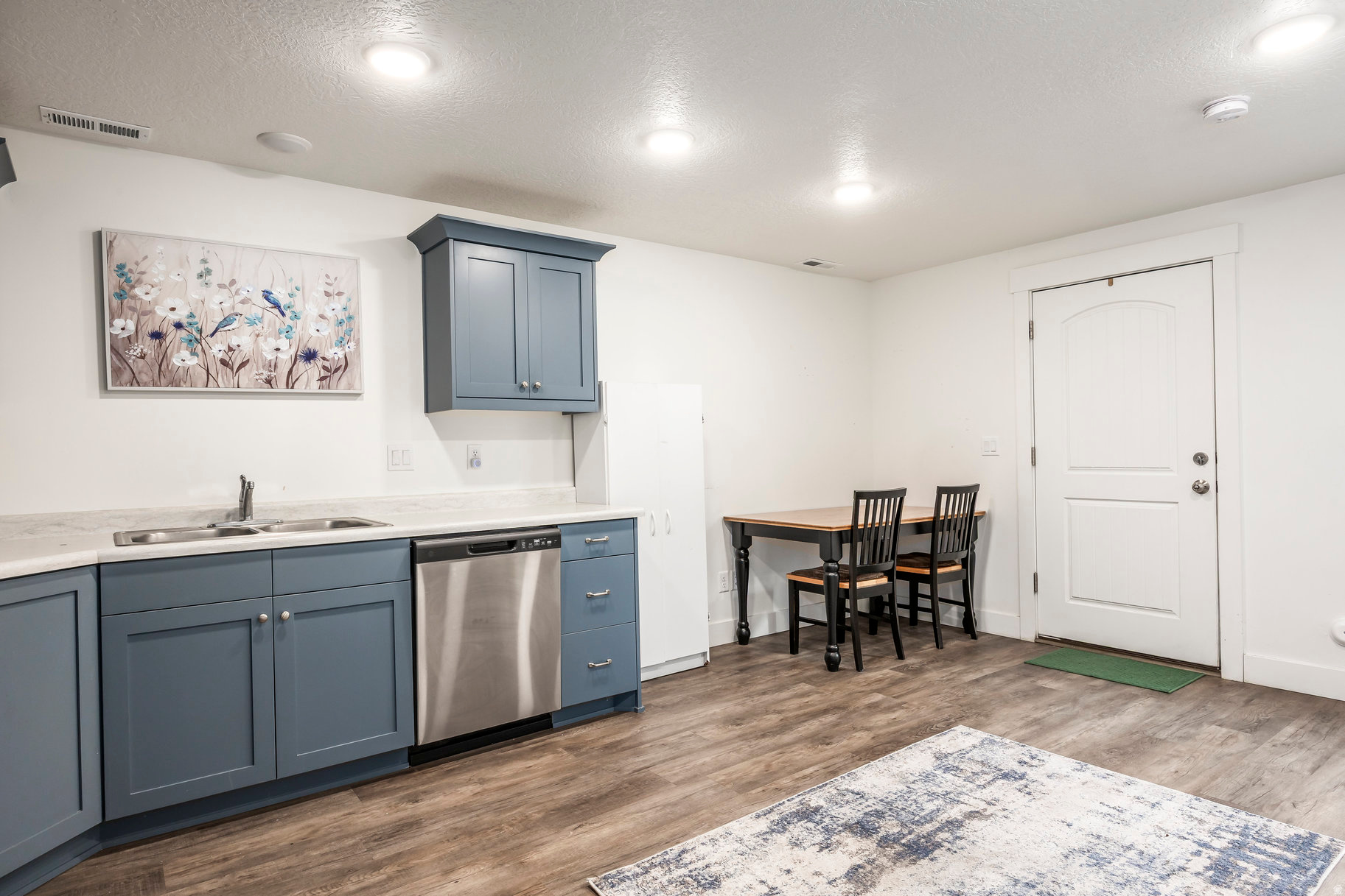 LEXINGTON GREENS - Residential