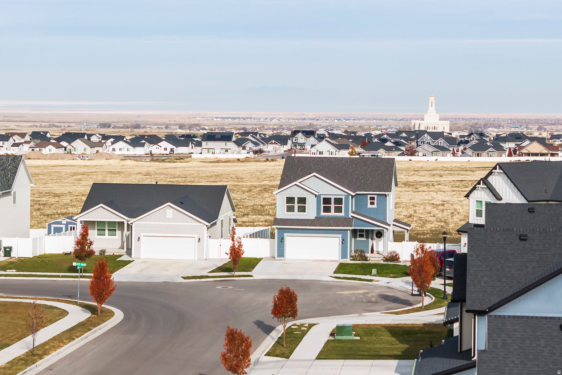 LEXINGTON GREENS - Residential