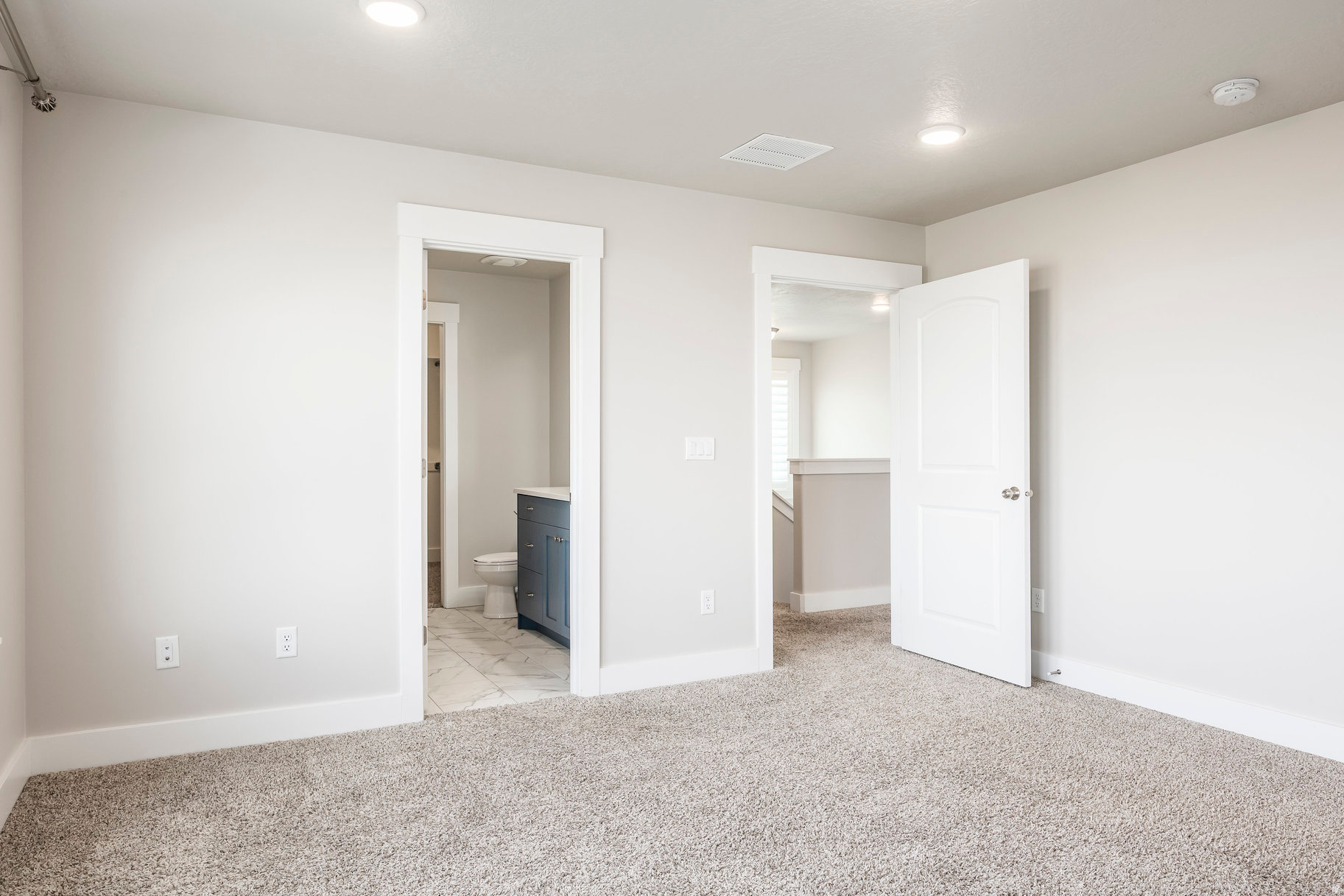 LEXINGTON GREENS - Residential