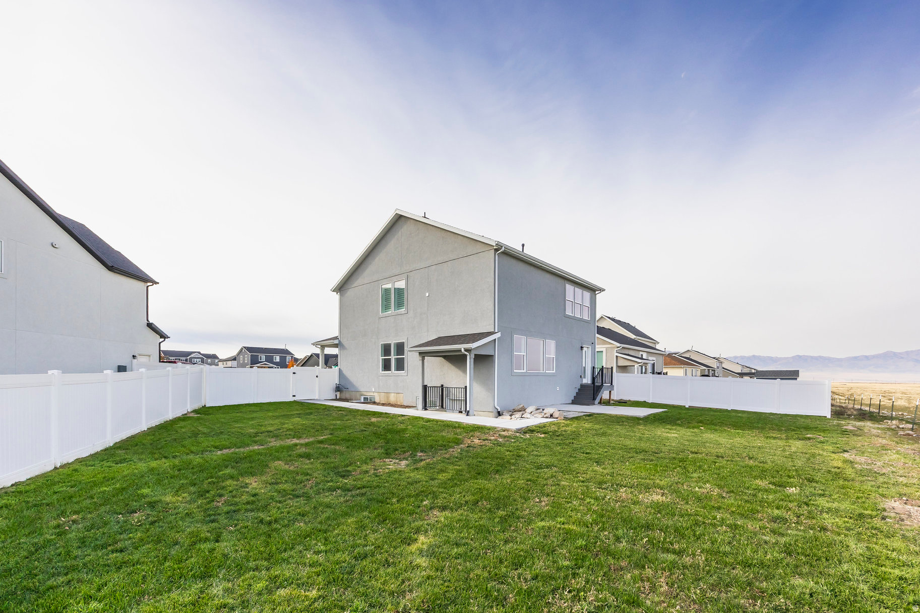 LEXINGTON GREENS - Residential