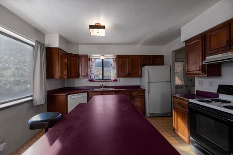 Tiny photo for 1208 E TIDWELL RD, Fremont, UT 84747 (MLS # 2126551)