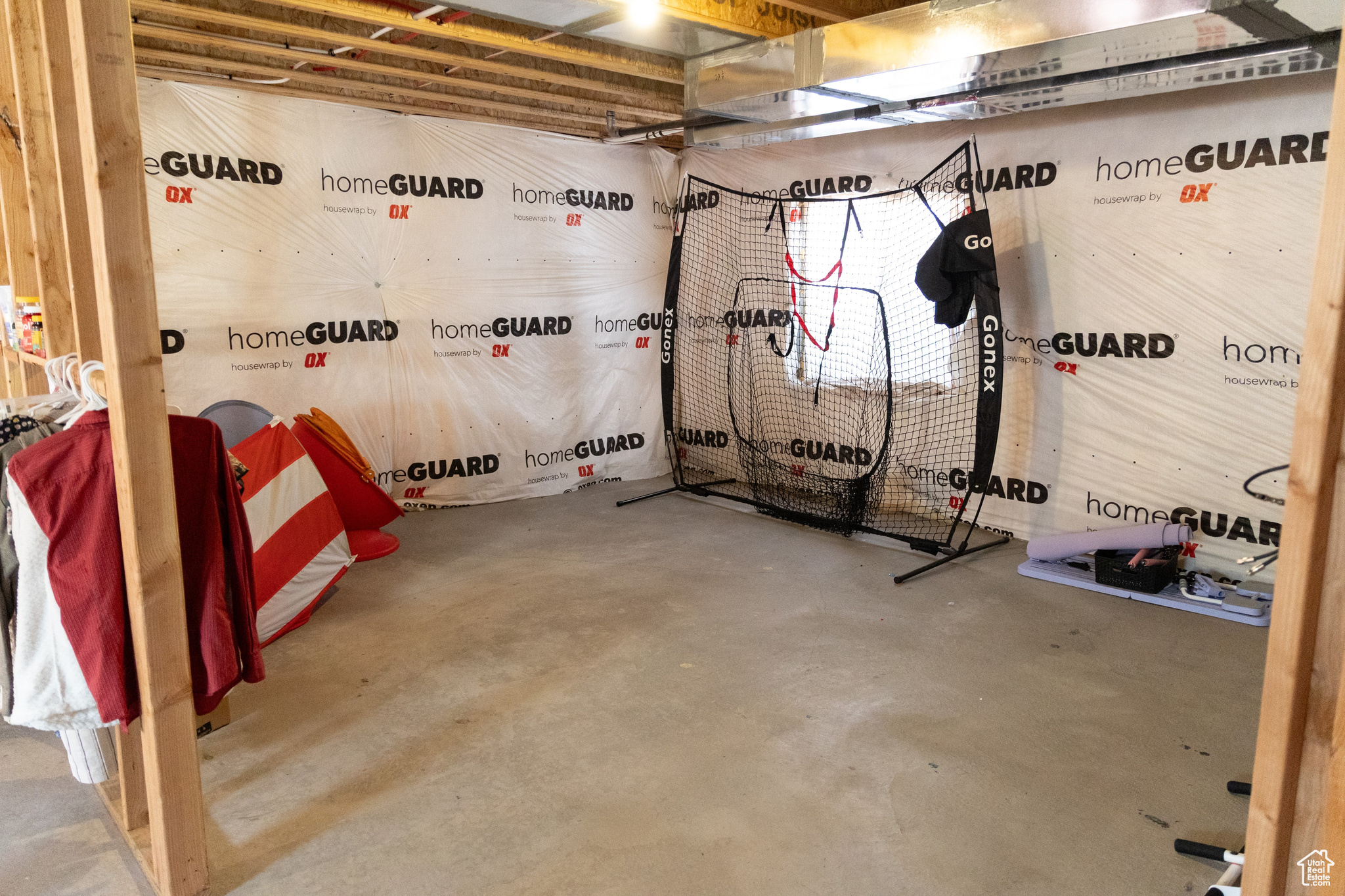 MUSTANG RIDGE - Residential