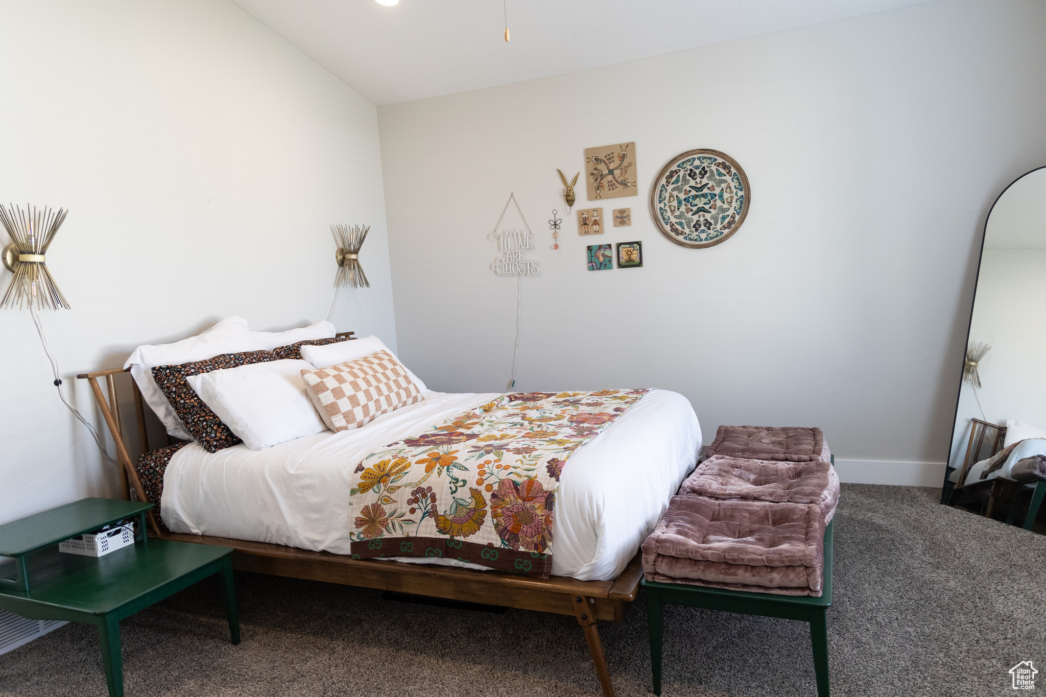 MUSTANG RIDGE - Residential