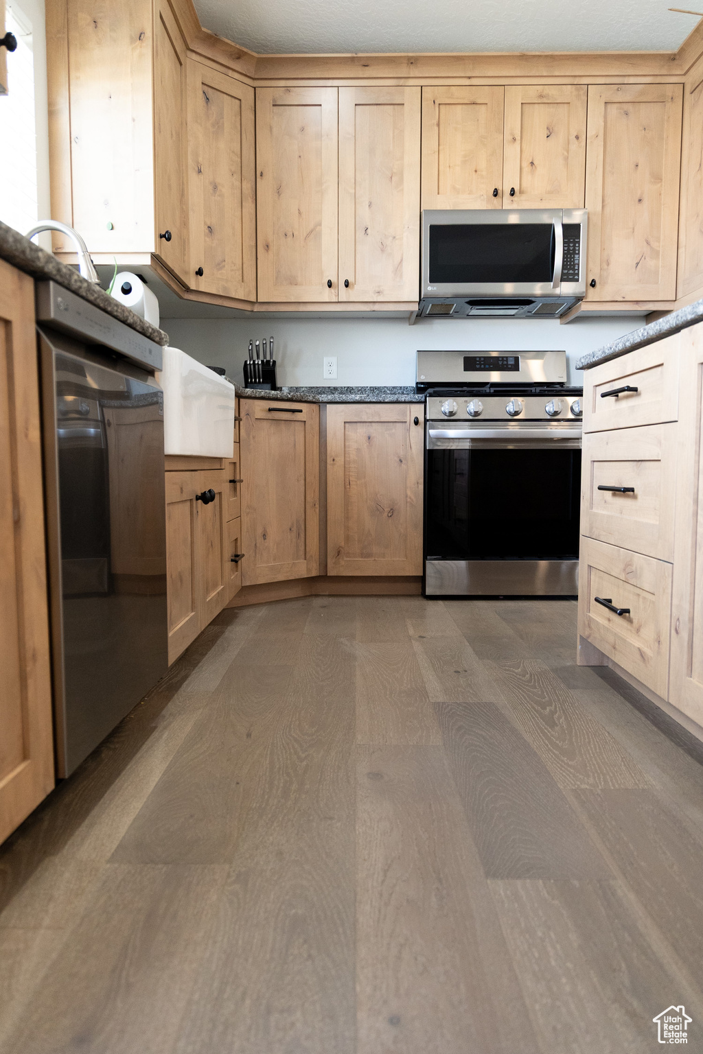 MUSTANG RIDGE - Residential