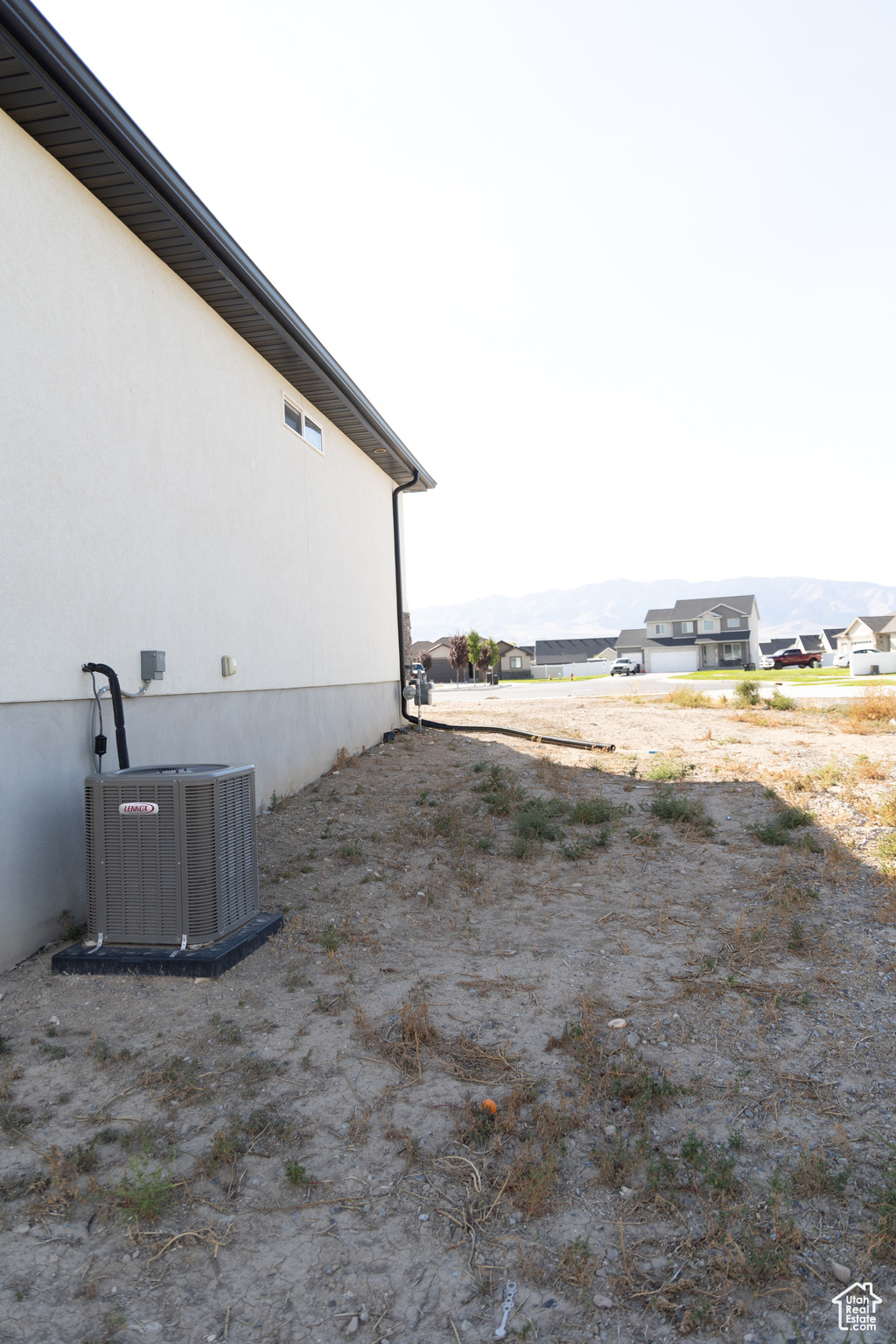 MUSTANG RIDGE - Residential