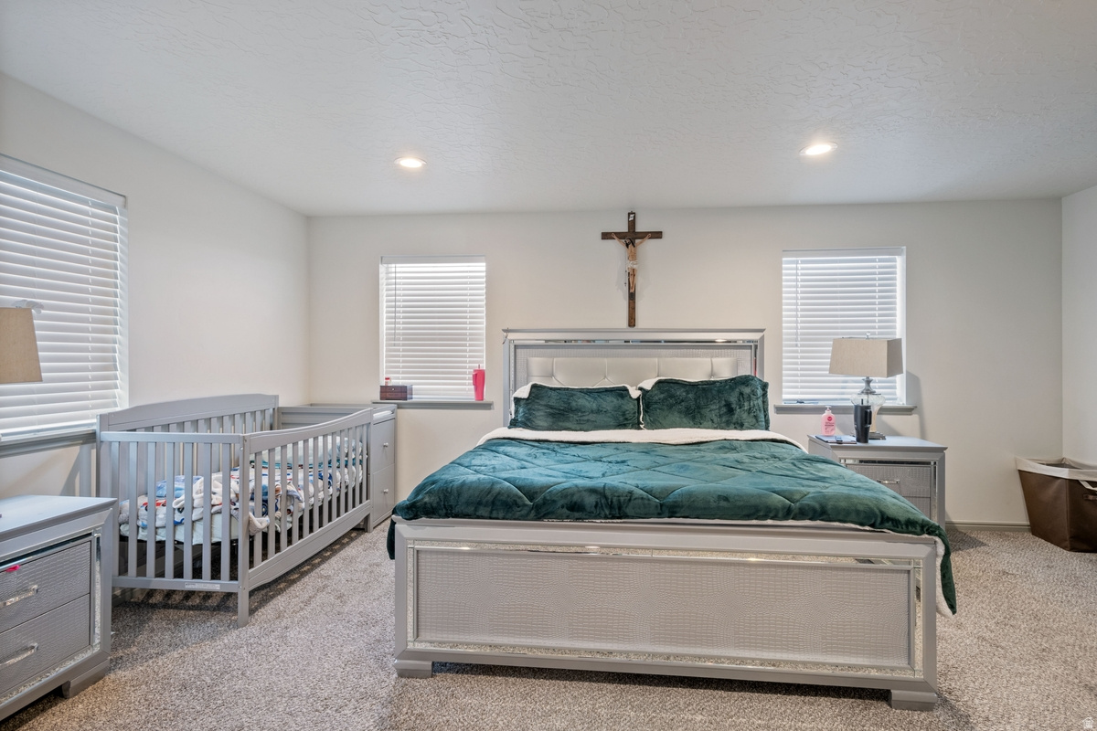 PARKWOOD ESTATES - Residential