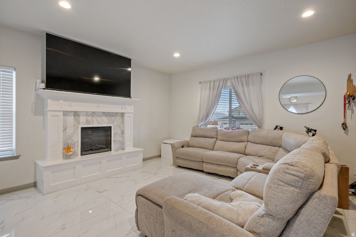 PARKWOOD ESTATES - Residential