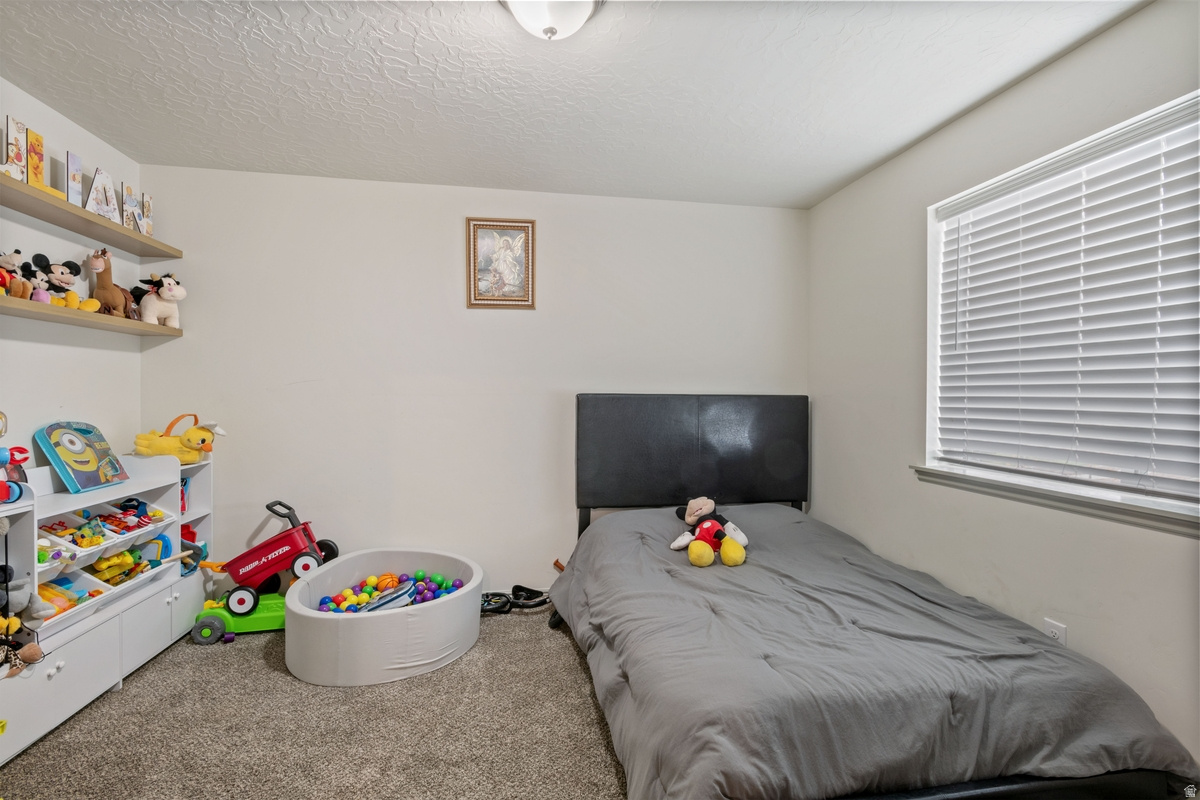 PARKWOOD ESTATES - Residential