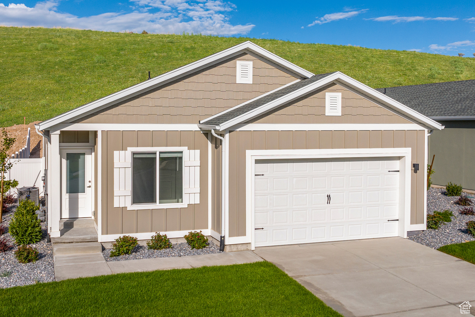 7155 Oquirrh Ranch Pkwy, Eagle Mountain, Utah image 2