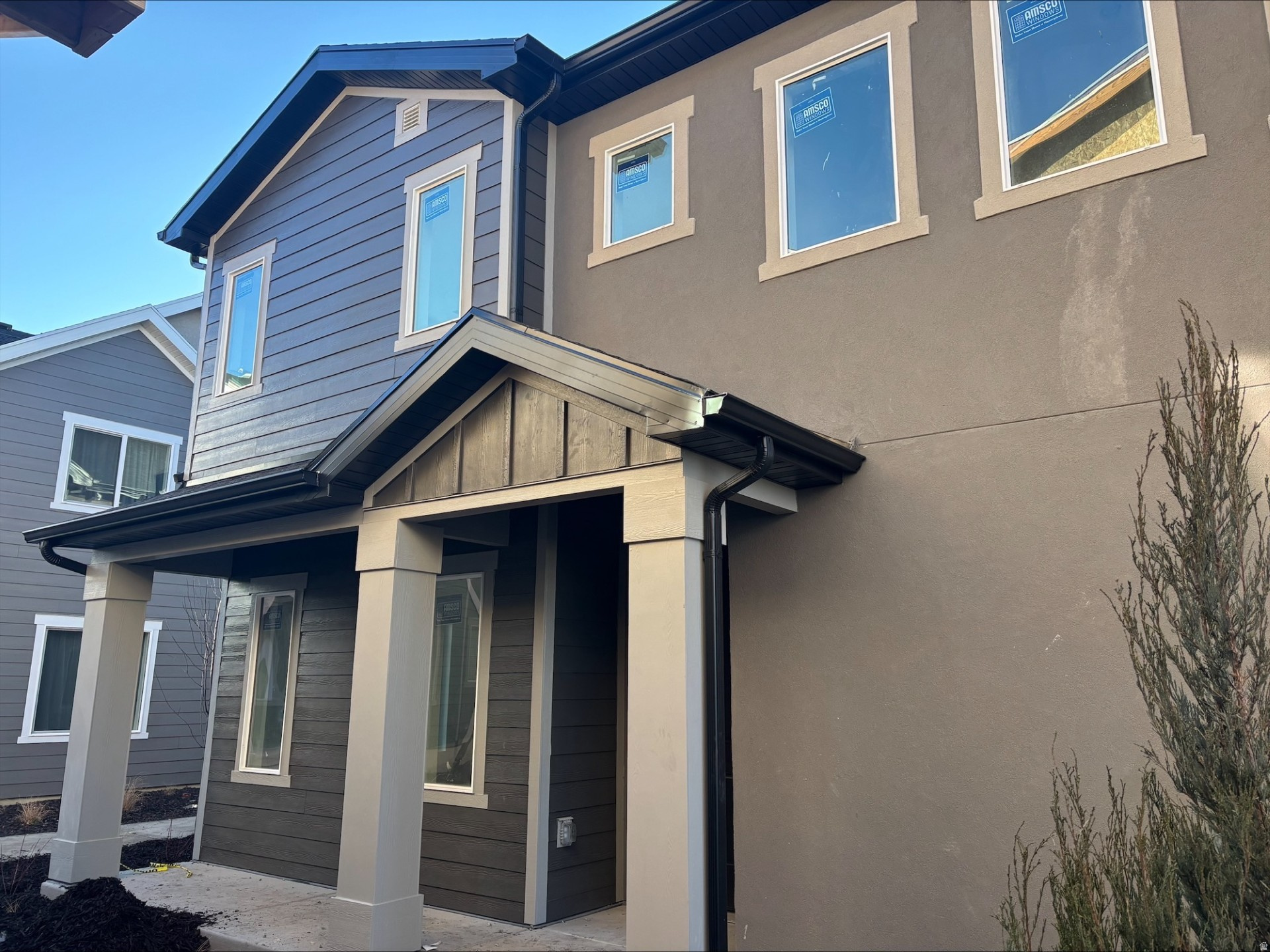 MEADOWBROOK - Residential