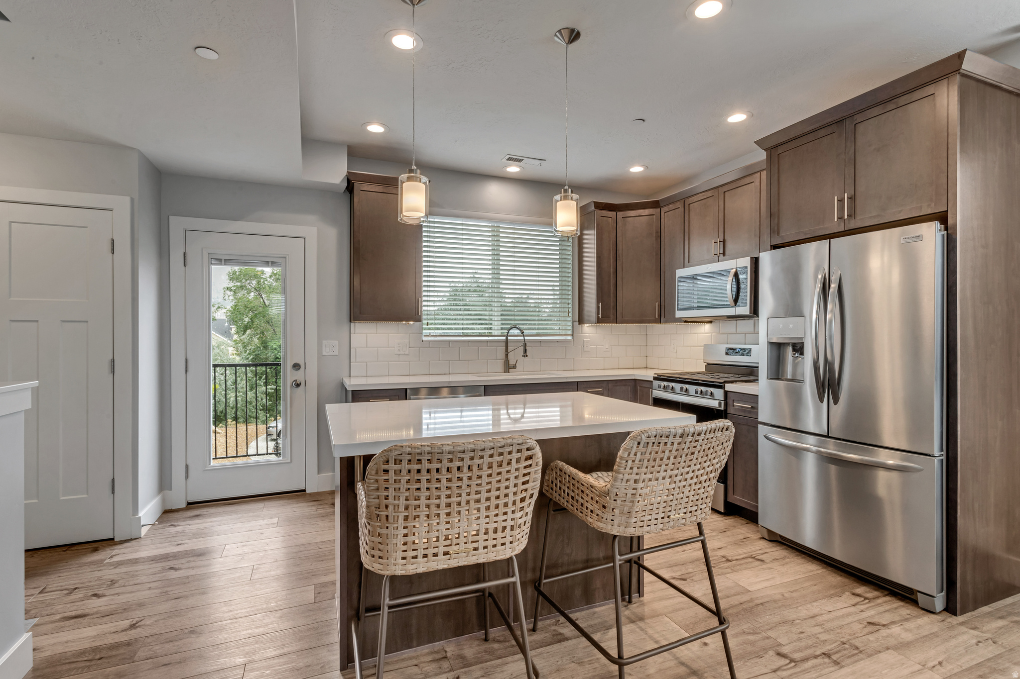 CREEKSIDE - Residential